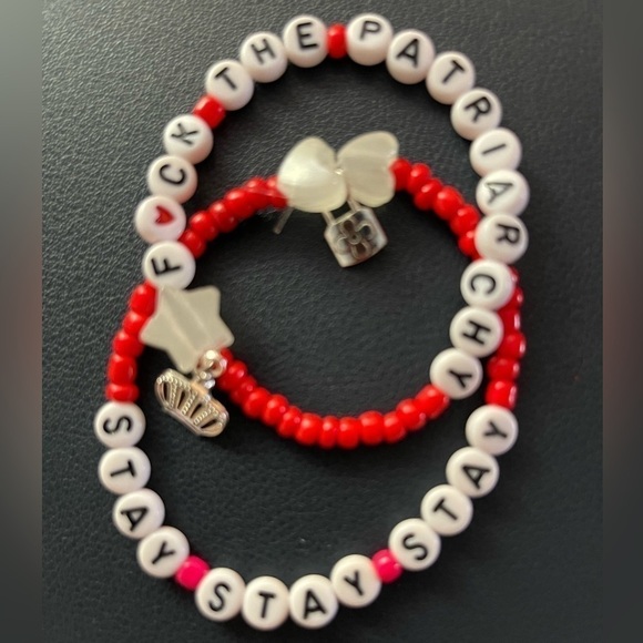 13 Friendship Bracelets for Trading at Taylor Swift Concerts & Events —13 Pack** - Picture 4 of 16